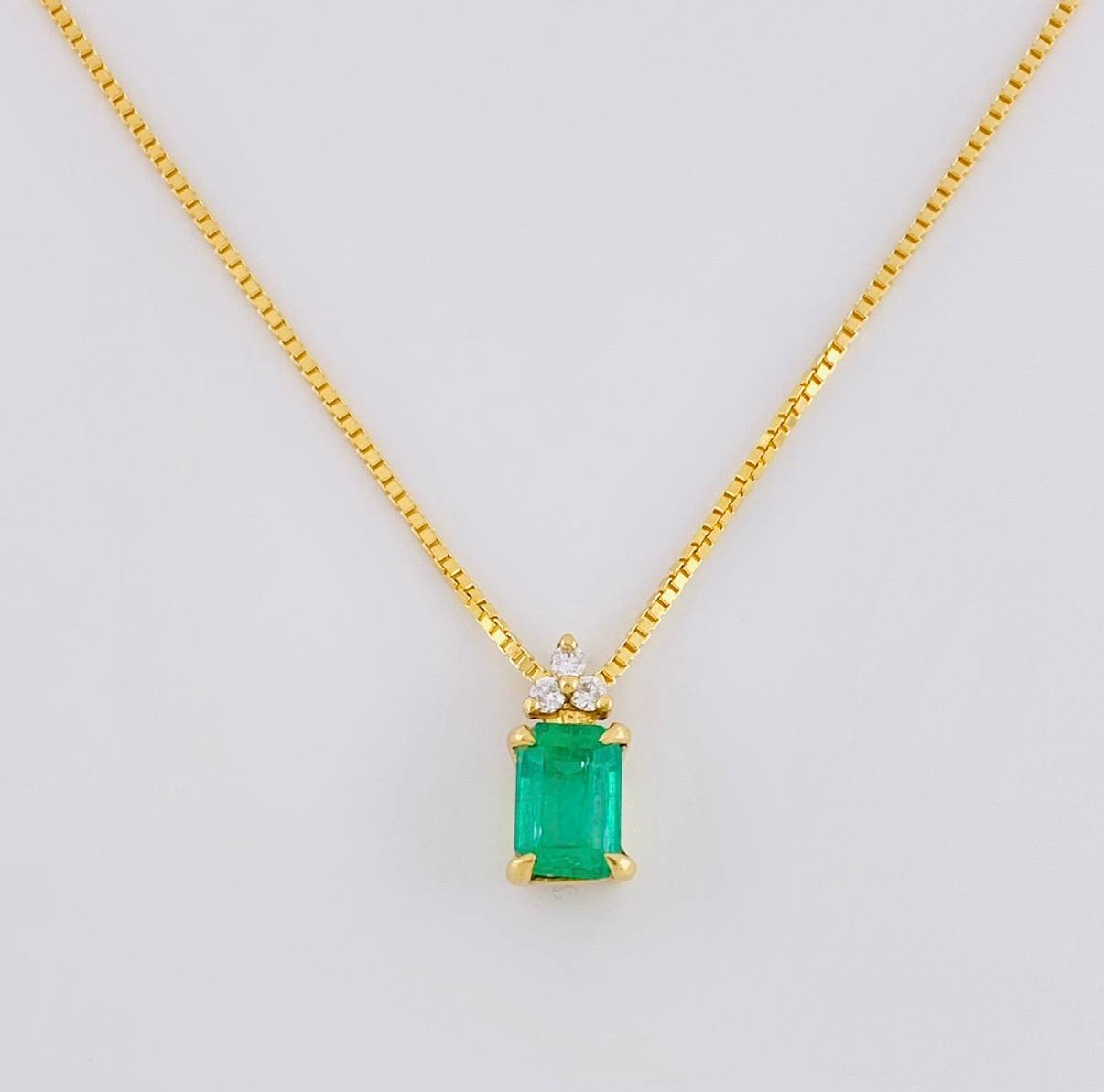 Set Cadena Veneciana + Dije Recuadro Tupido Esmeralda 162qts 16pts Diamante / 4.35g / 40cm Oro Amarillo 18K