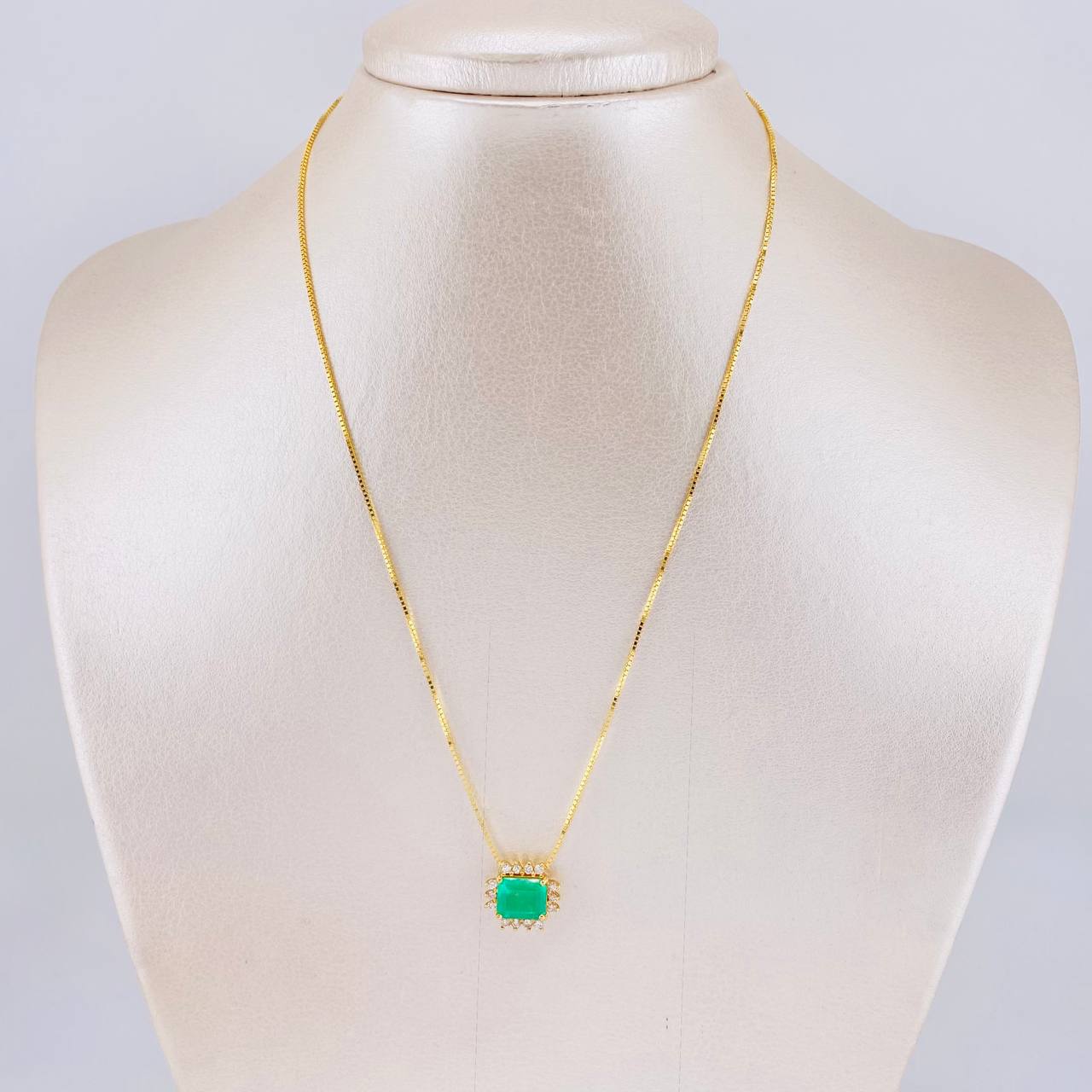 Set Cadena Veneciana + Dije Tri Cuadro Esmeralda 60pts 01pts Diamante / 2.95g / 40cm Oro Amarillo 18K