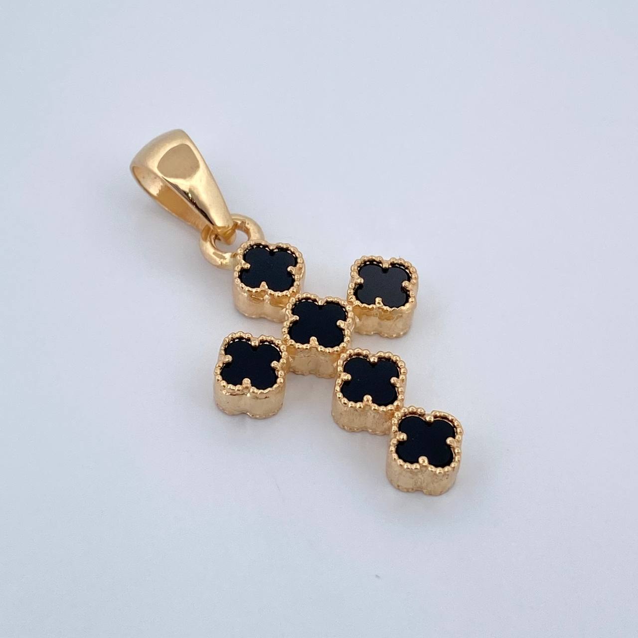 Dije Cruz Treboles 3.15gr / 3.1cm / Oro Amarillo 18K &