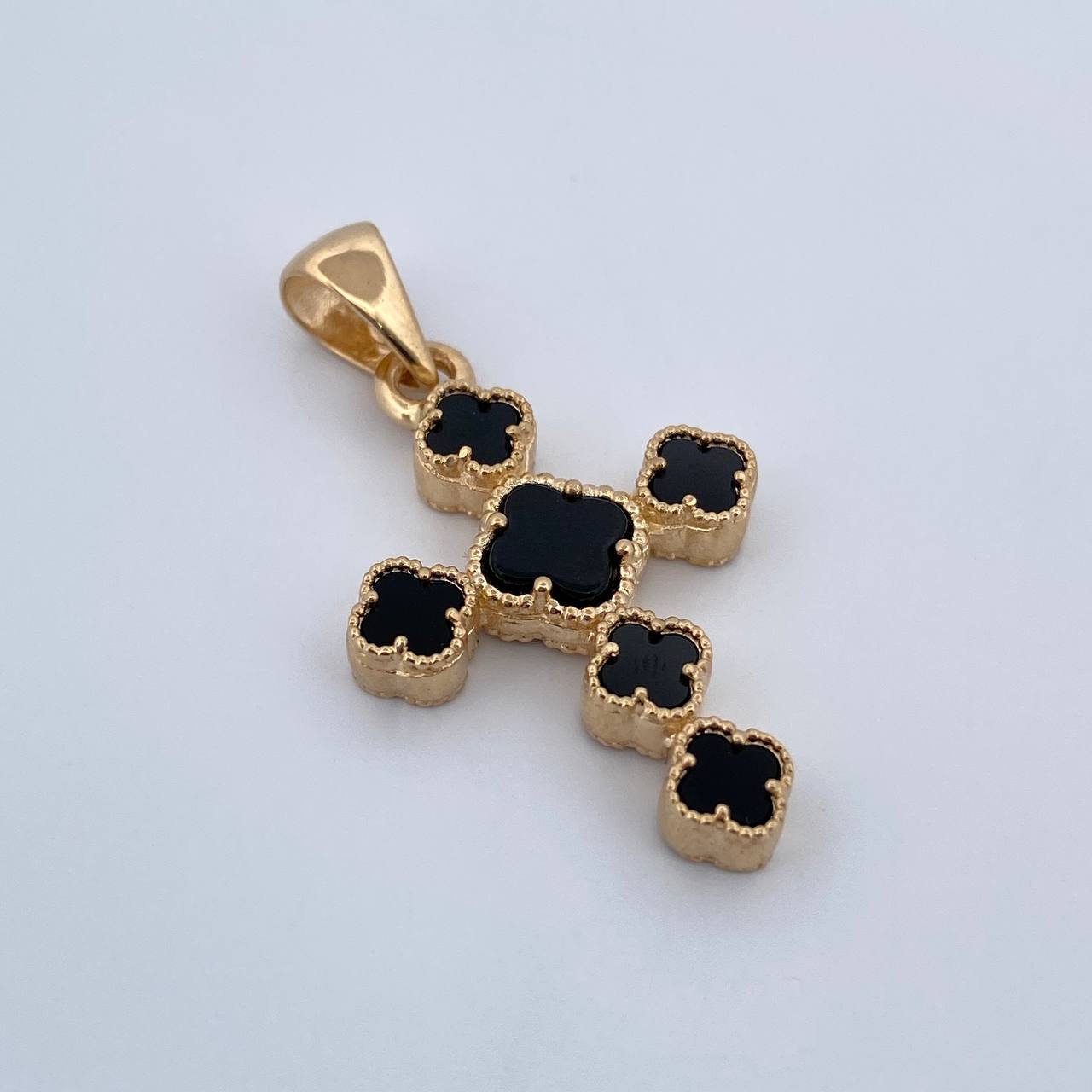 Dije Cruz Treboles 3.65gr / 3.2cm / Oro Amarillo 18K &
