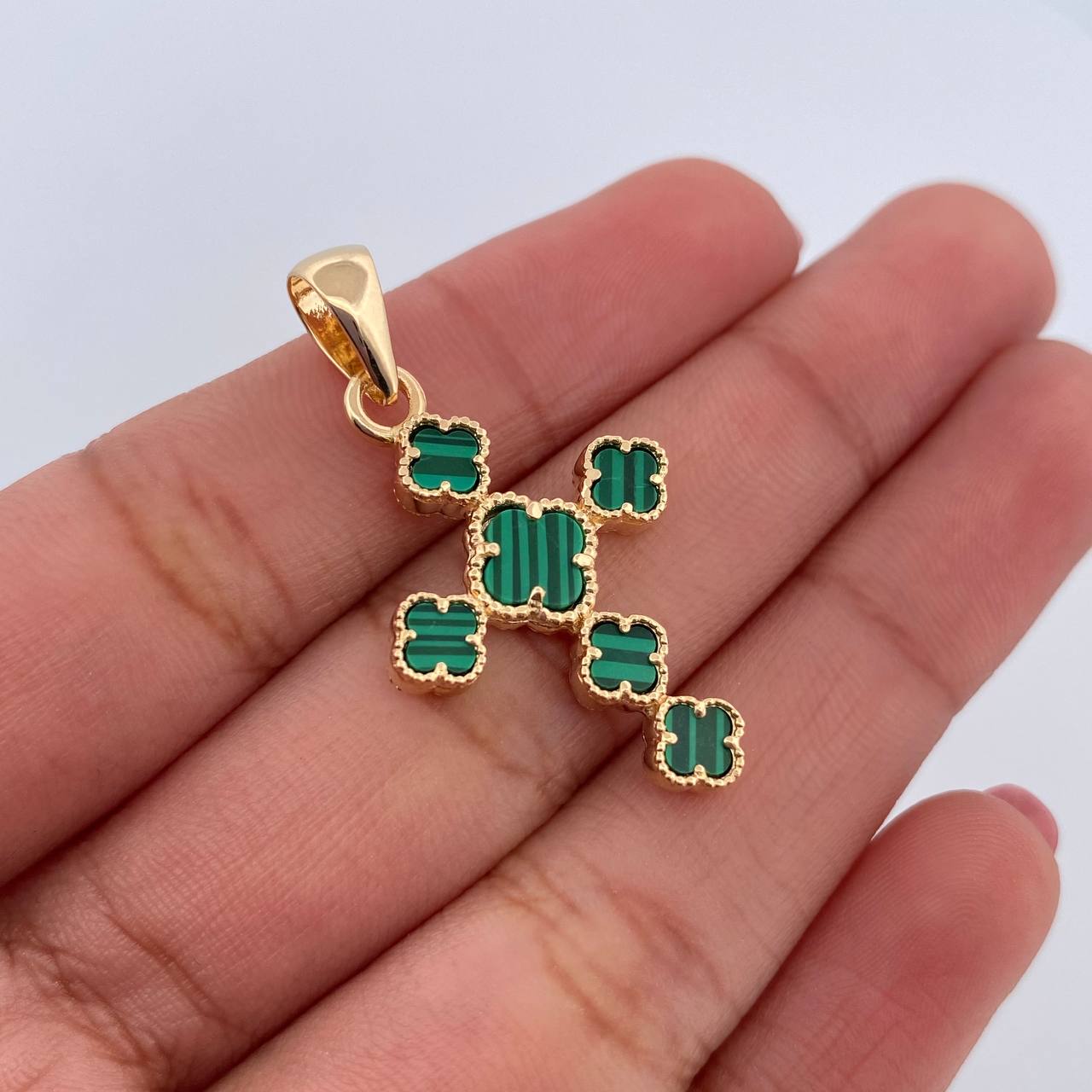 Dije Cruz Treboles 3.4gr / 3.2cm / Oro Amarillo 18K &