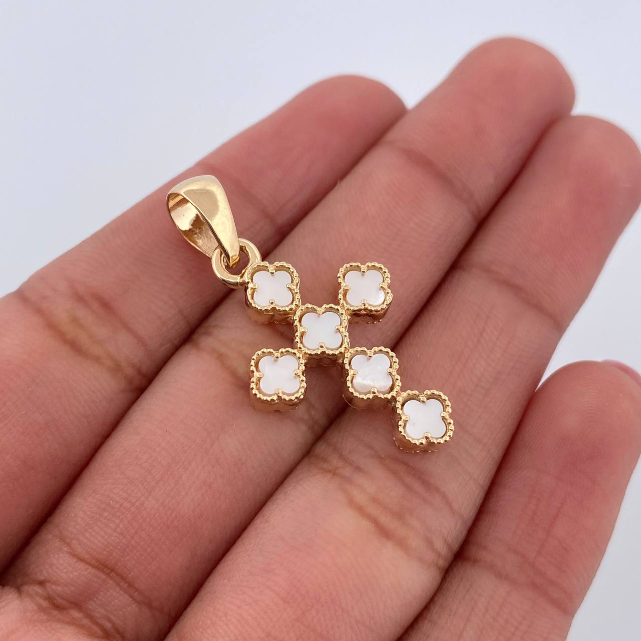 Dije Cruz Treboles 3.2gr / 3.1cm / Oro Amarillo 18K &