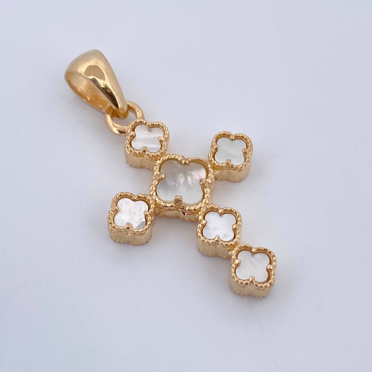 Dije Cruz Treboles 3.4gr / 3.2cm / Oro Amarillo 18K &