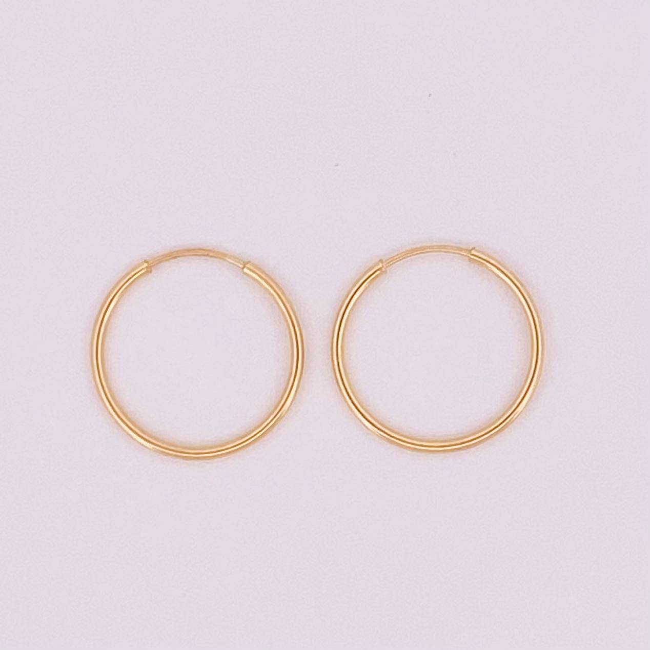 Candongas Aro Liso 0.8gr / 1.6cm / Oro Amarillo 18K ©