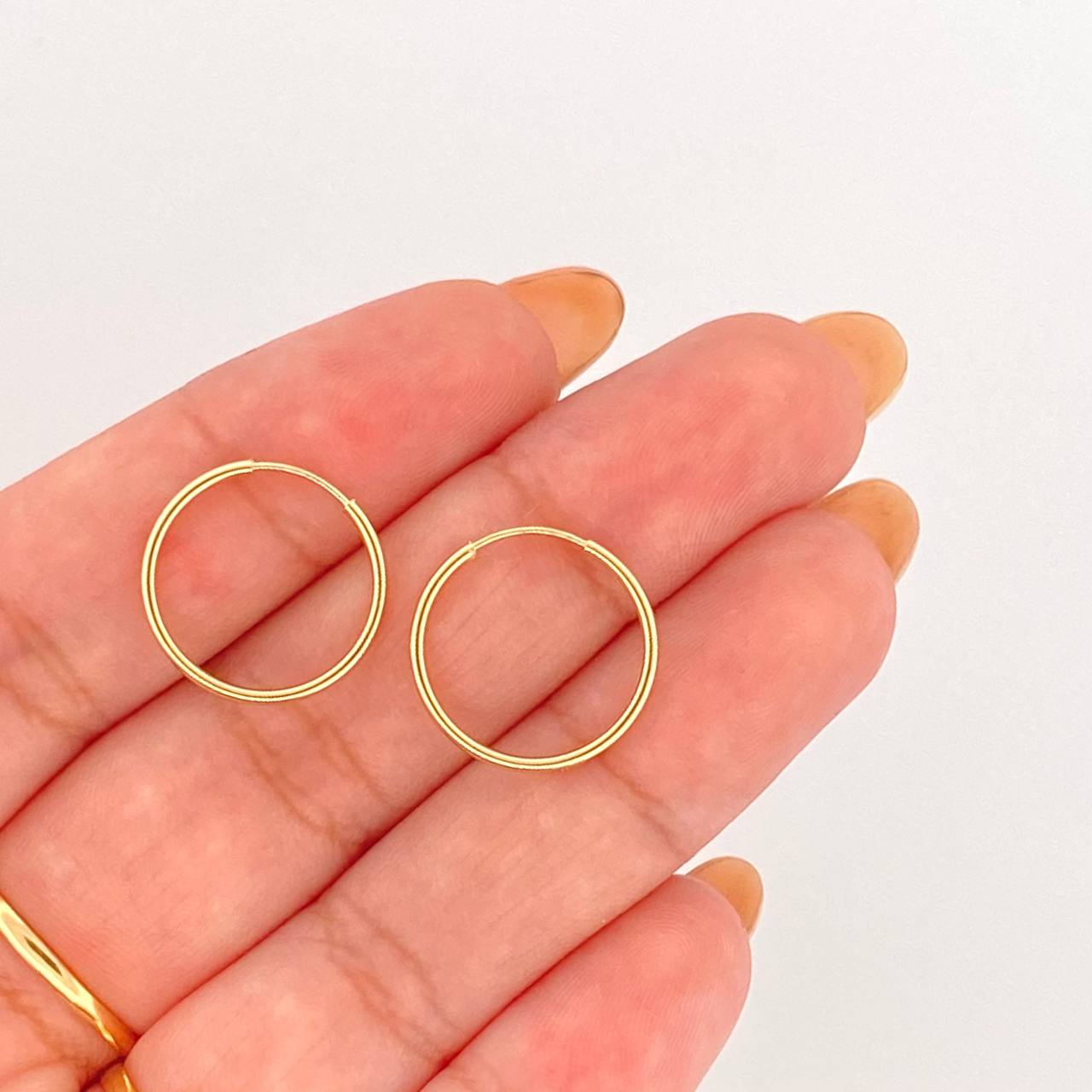 Candongas Aro Liso 0.8gr / 1.6cm / Oro Amarillo 18K ©