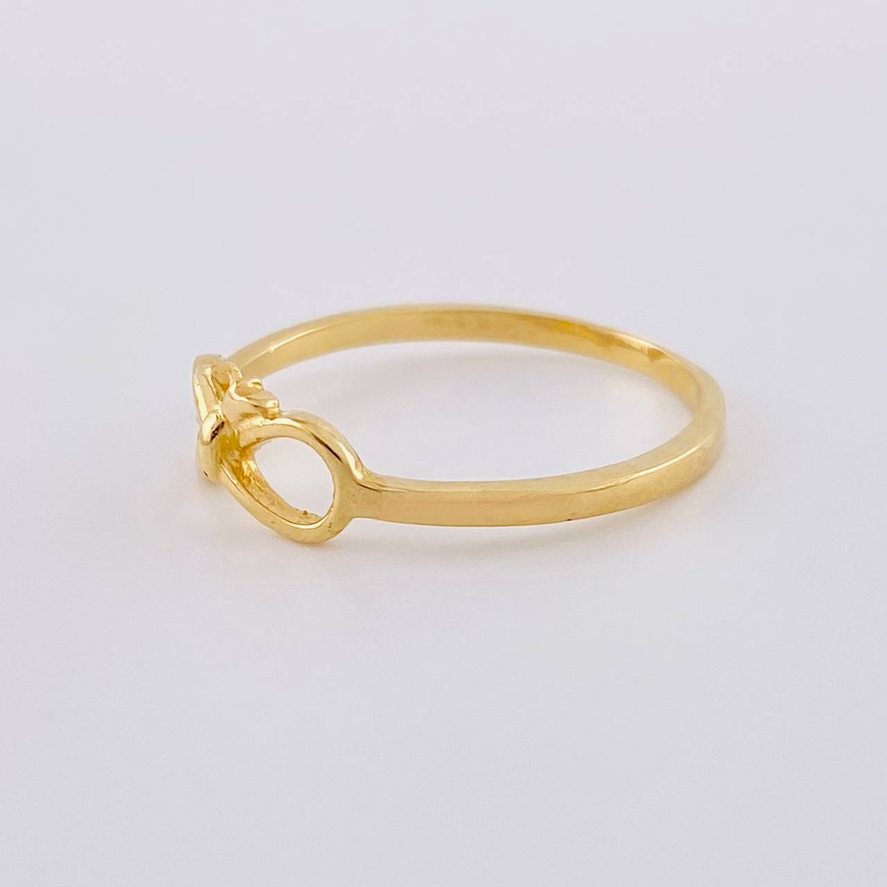 Anillo Moño Infinito 1.3 g / T6 1/2 Oro Amarillo 18K