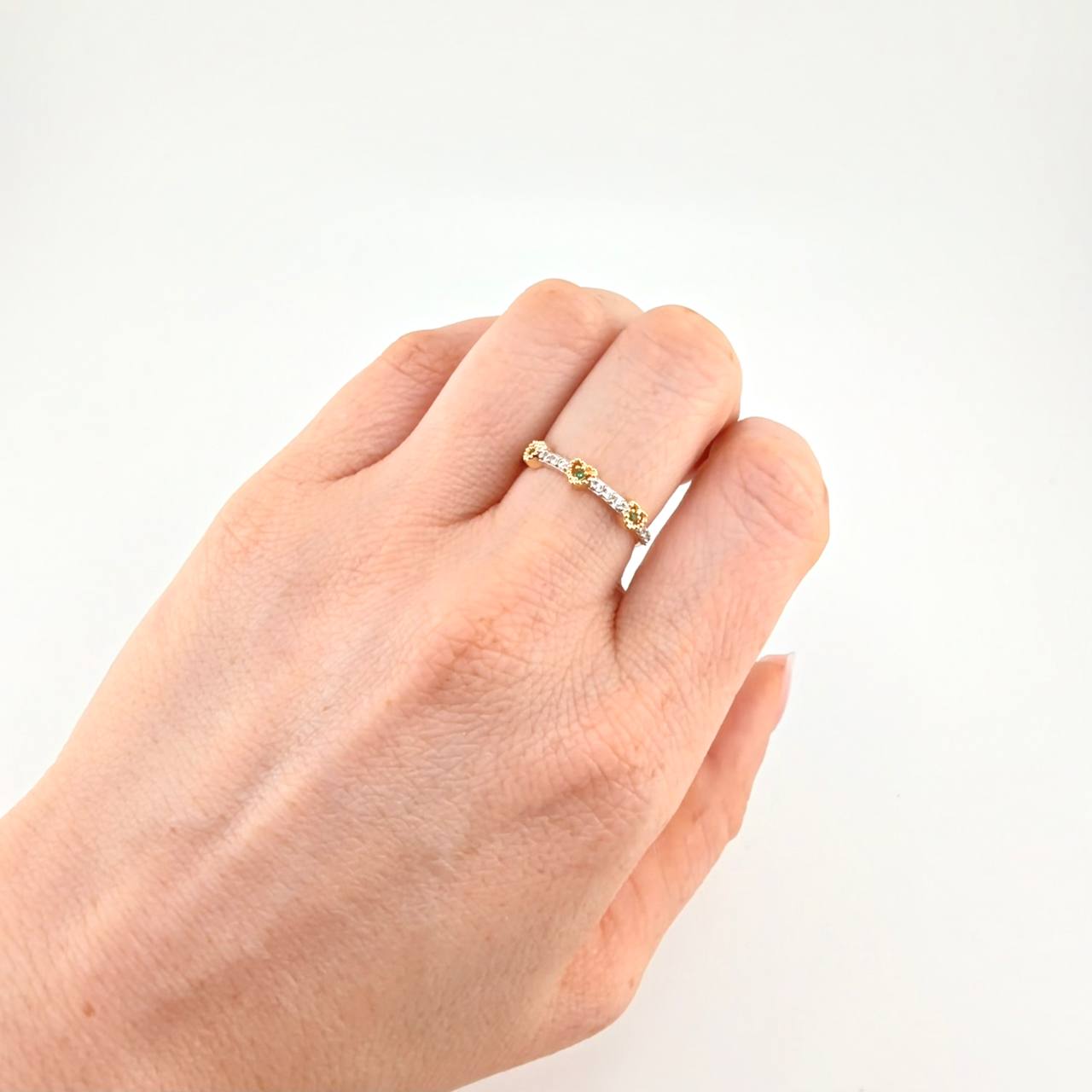 Anillo Corona De Corazones 1.9 g / T6 1/2 Oro Amarillo 18K