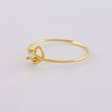 Anillo Chispa Cursiva 0.85 g / T7 3/4 Oro Amarillo 18K