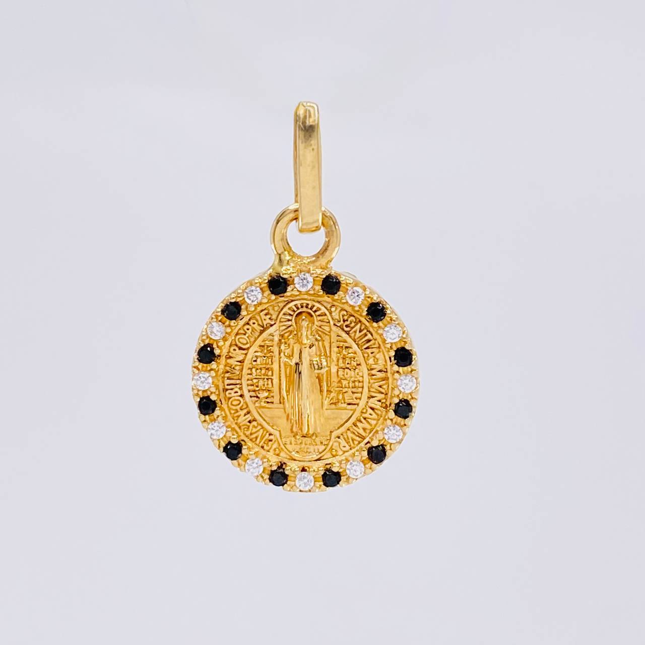 Dije Medalla San Benito 1.9 g / 2 cm Oro Amarillo 18K