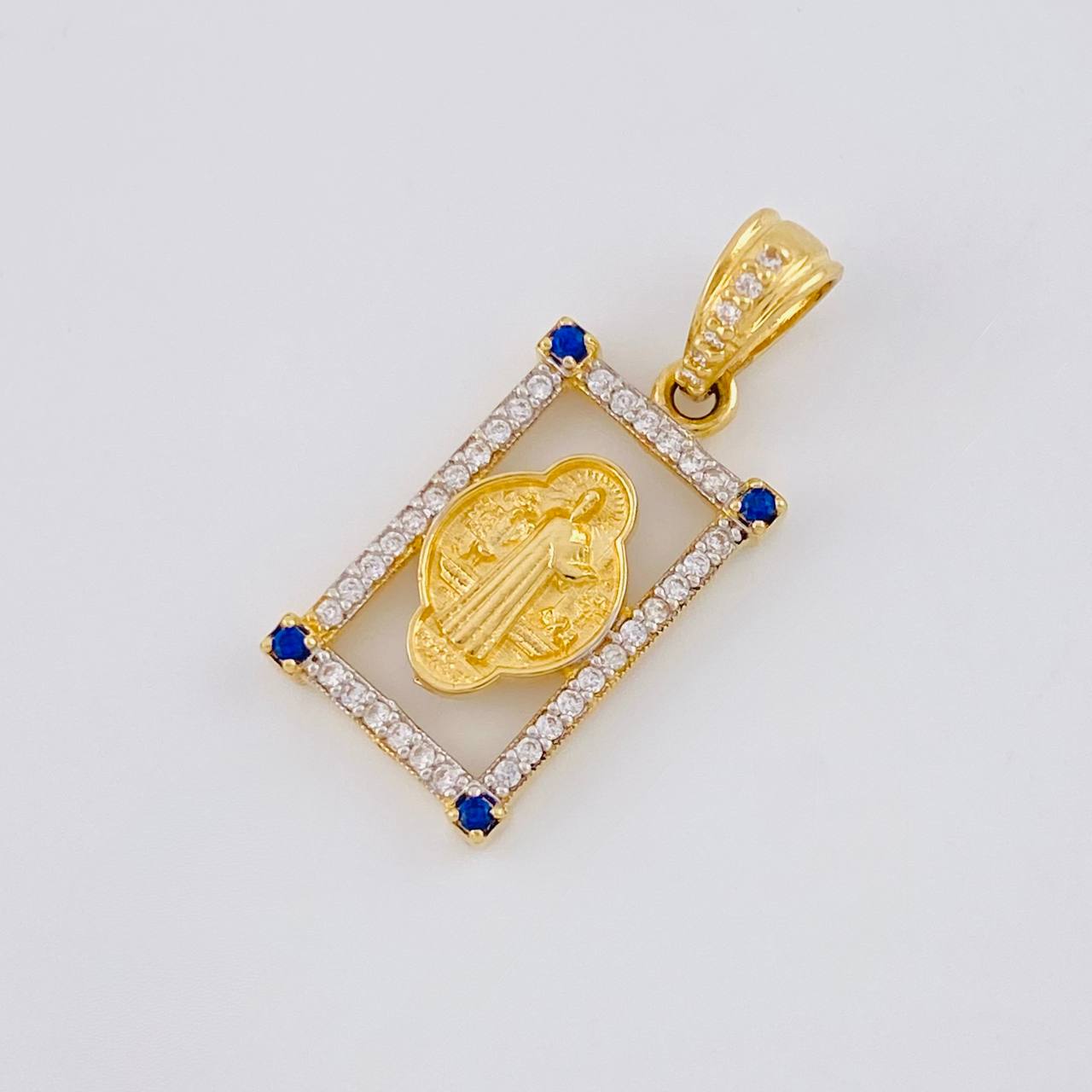 Dije Marco San Benito 2.35 g / 2.5 cm Oro Amarillo 18K