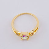 Anillo Solitario Rombos Laterales 1.95 g / T5 3/4 Oro Amarillo 18K
