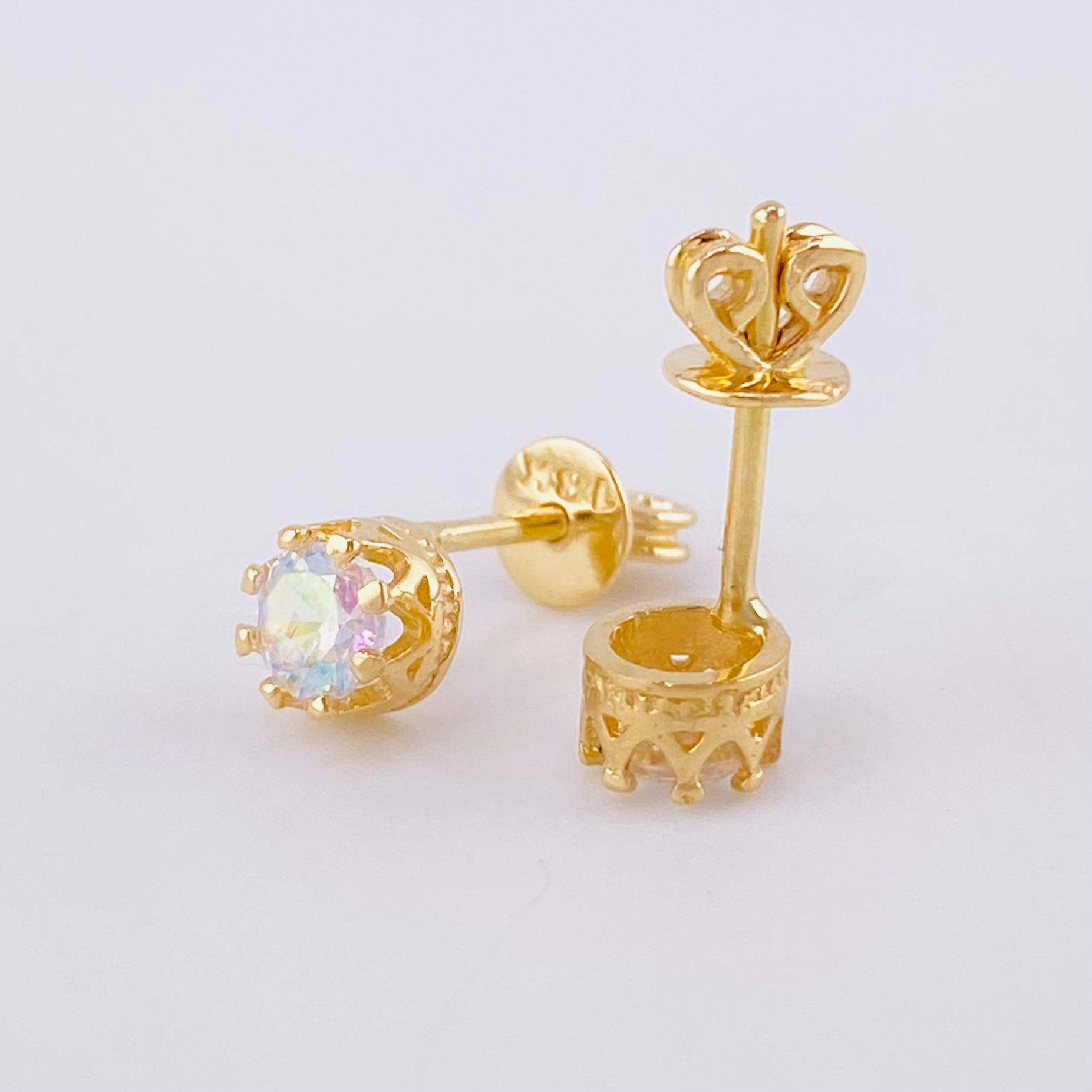 Topos Ocho Garras 1.5 g / 5.1 mm Oro Amarillo 18K