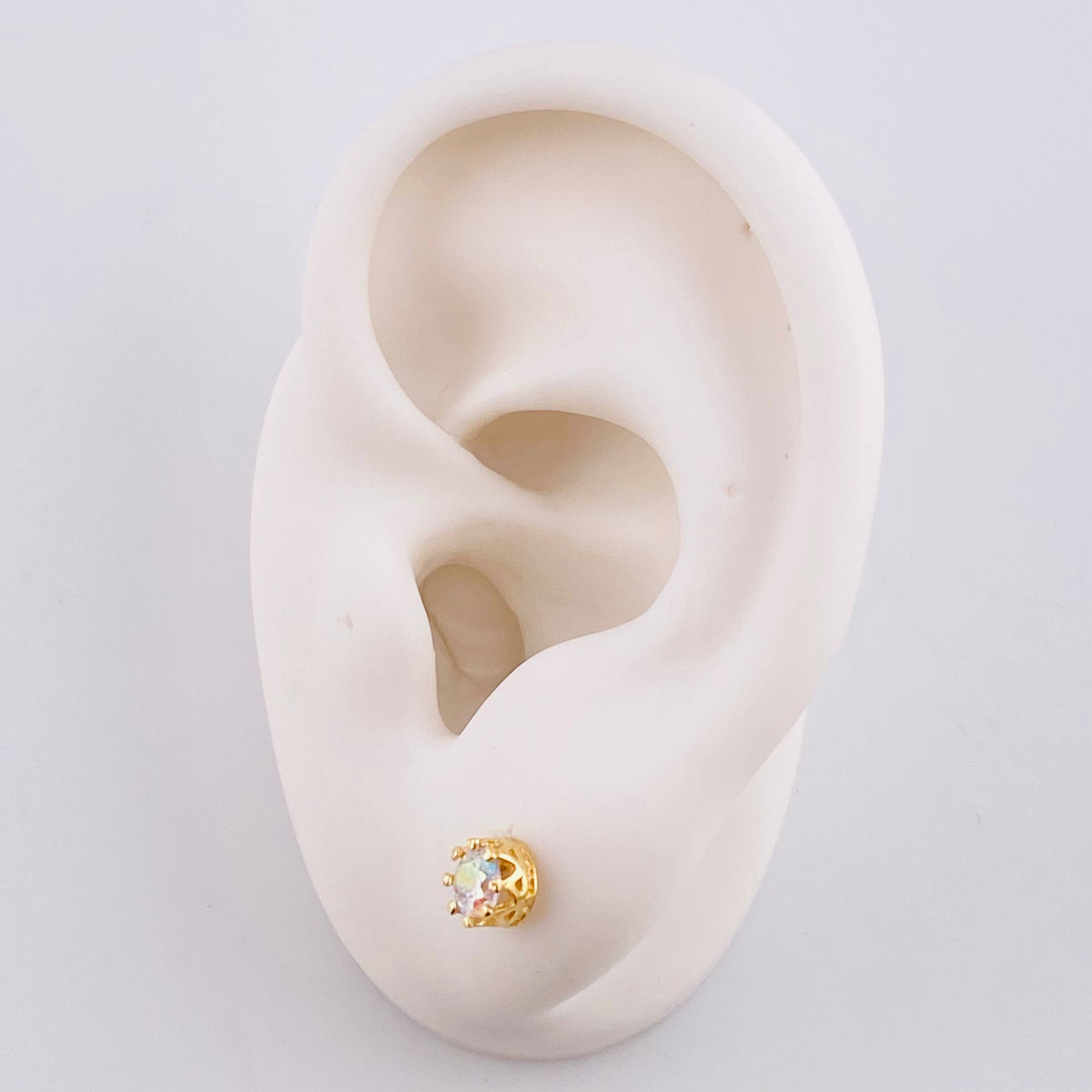 Topos Ocho Garras 1.5 g / 5.1 mm Oro Amarillo 18K