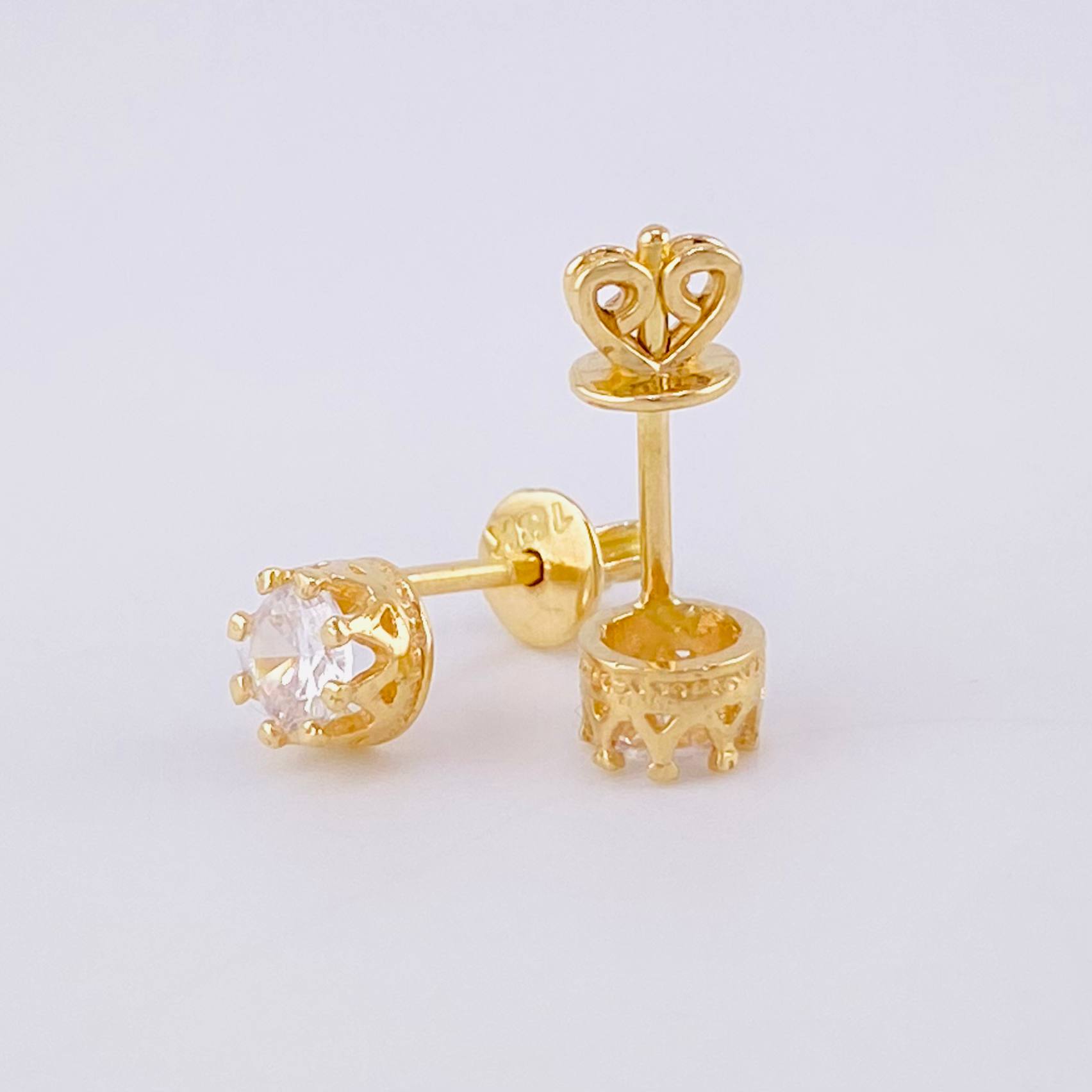 Topos Ocho Garras 1.55 g / 5.1 mm Oro Amarillo 18K