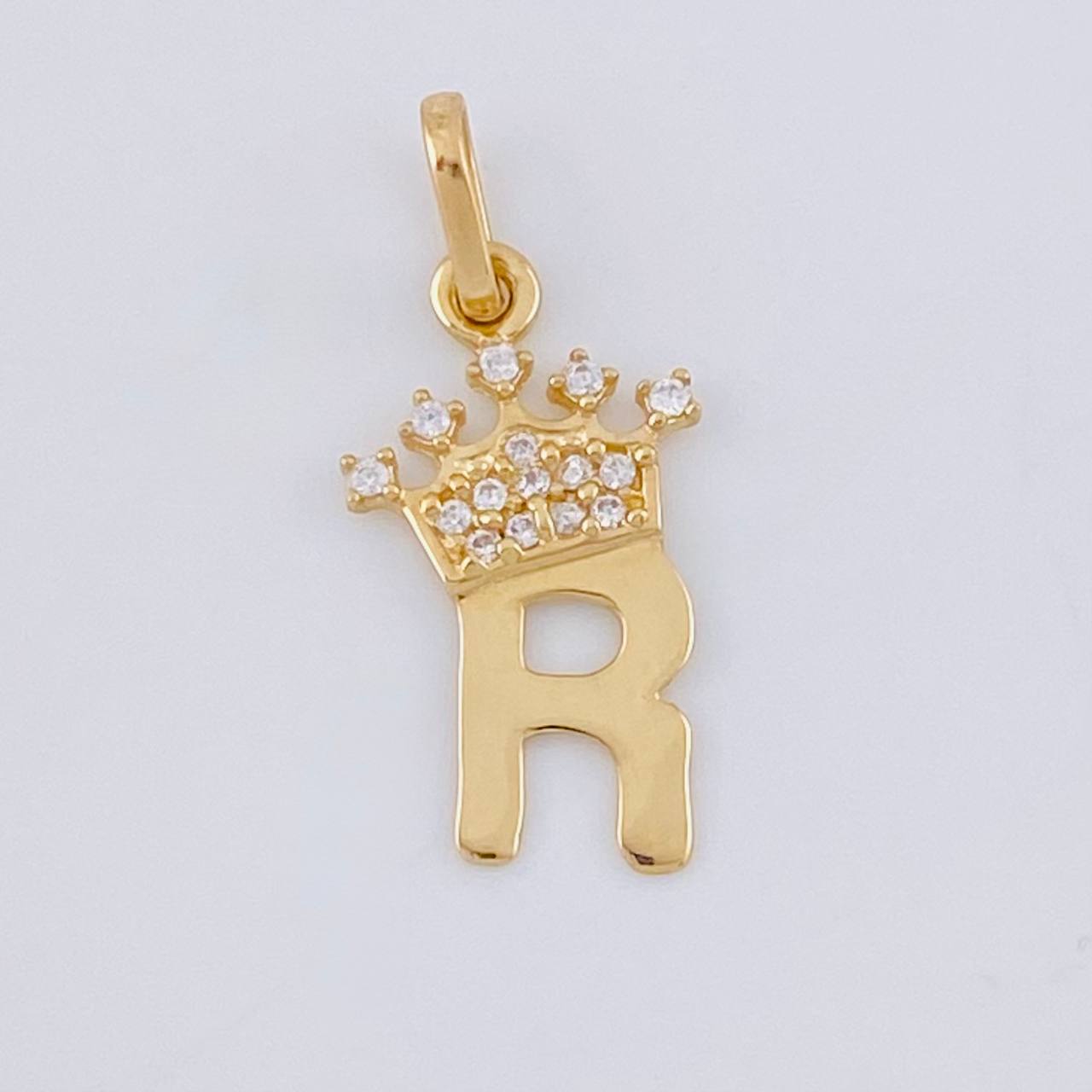 Dije Letra R Corona 0.85g / 2.2cm Oro Amarillo 18K