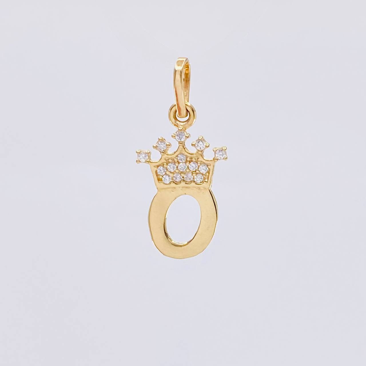 Dije Letra O Corona 0.75g / 2.2cm Oro Amarillo 18K