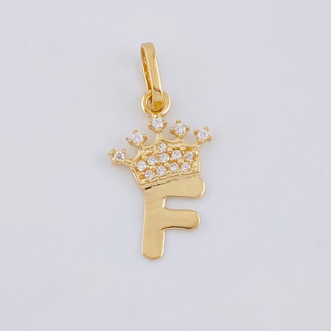 Dije Letra F Corona 0.85g / 2.2cm Oro Amarillo 18K