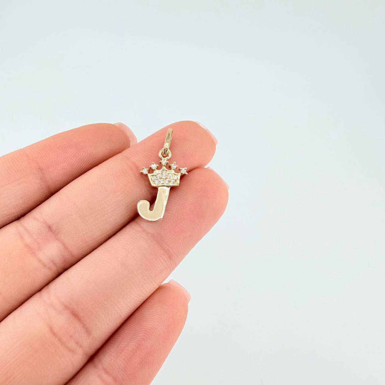 Dije Corona Letra J 0.7 g / 2 cm Oro Amarillo 18K