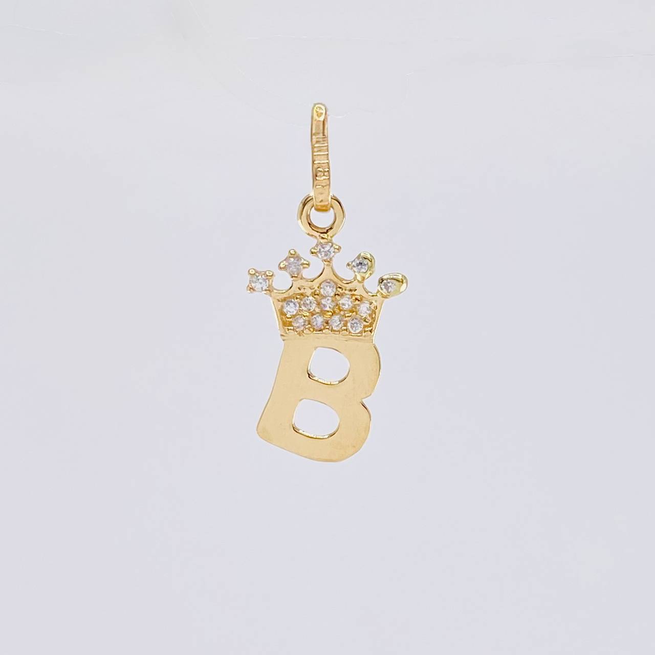 Dije Letra B Corona 0.85g / 2.2cm Oro Amarillo 18K