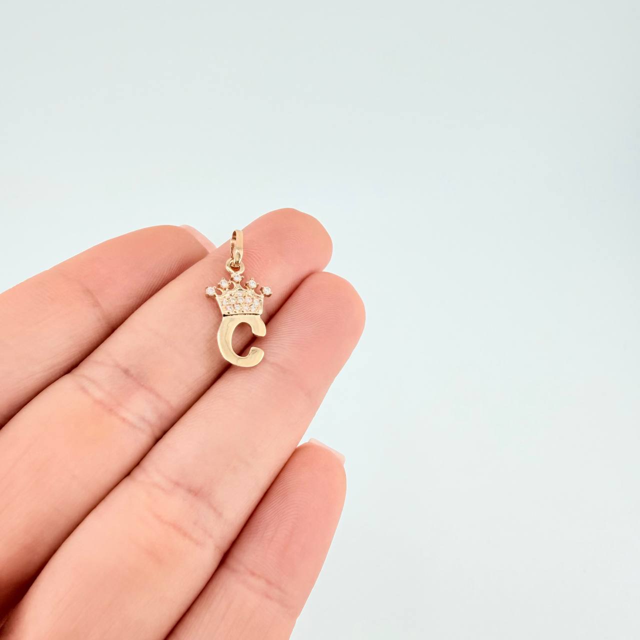 Dije Corona Letra C 0.75 g / 2 cm Oro Amarillo 18K