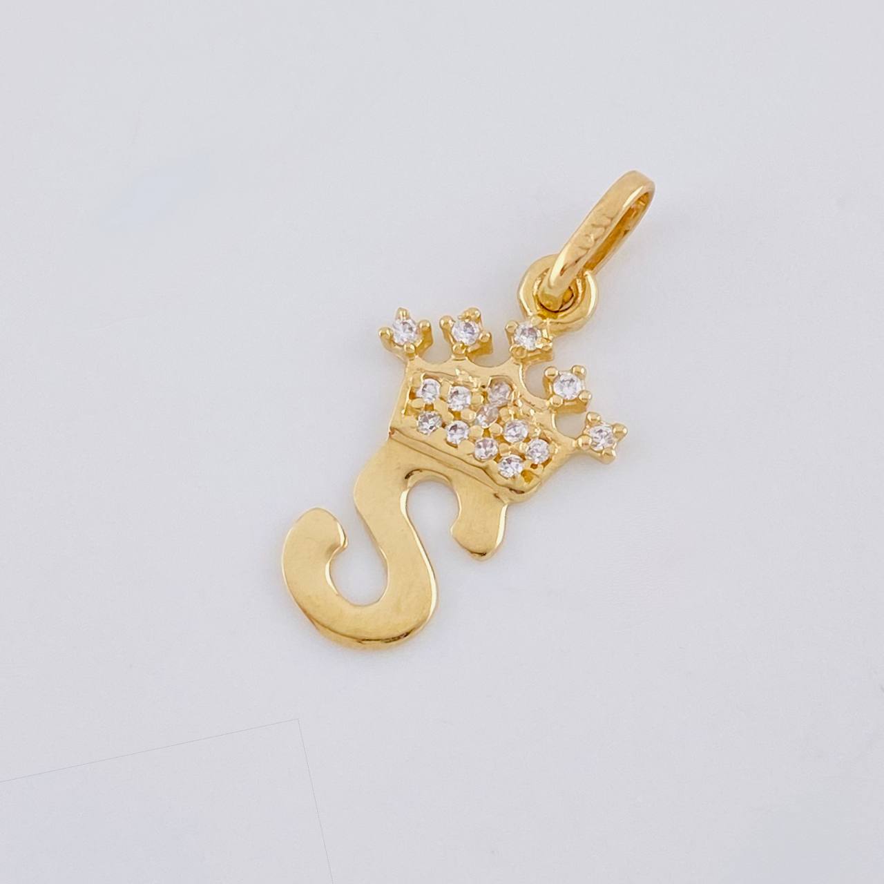 Dije Corona Letra S 0.8 g / 2 cm Oro Amarillo 18K