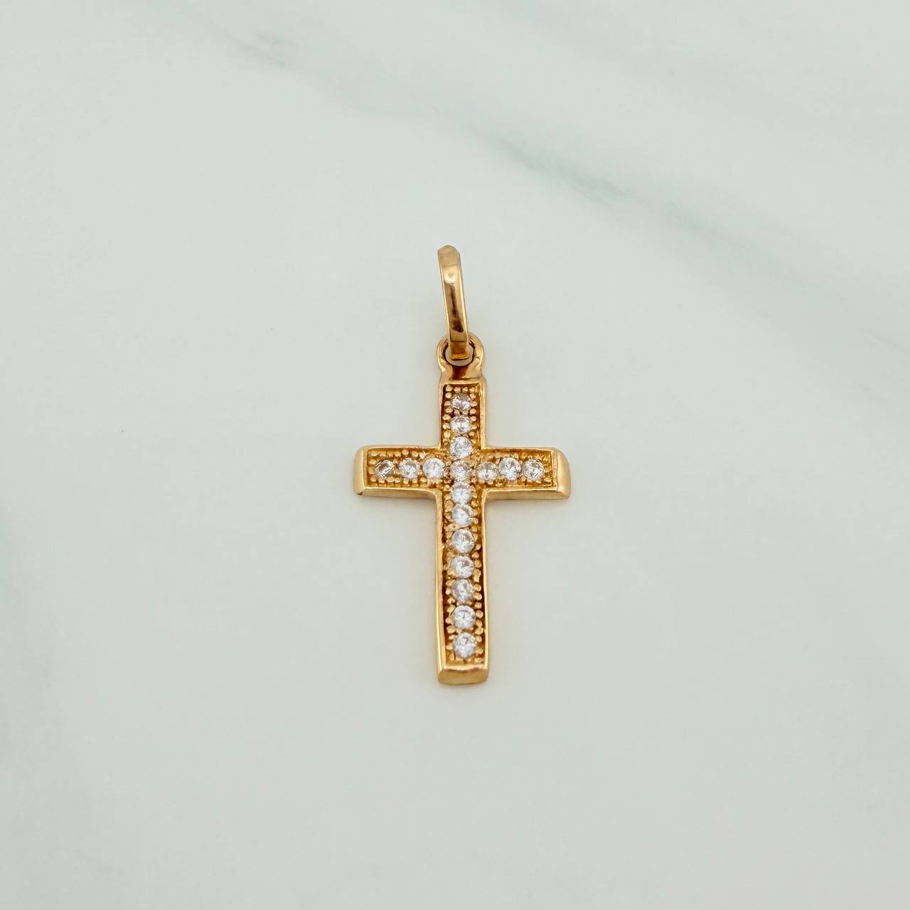 Dije Cruz 0.95gr / 2.6cm / Oro Amarillo 18K &