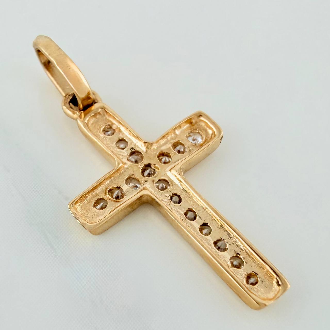 Dije Cruz 0.95gr / 2.6cm / Oro Amarillo 18K &