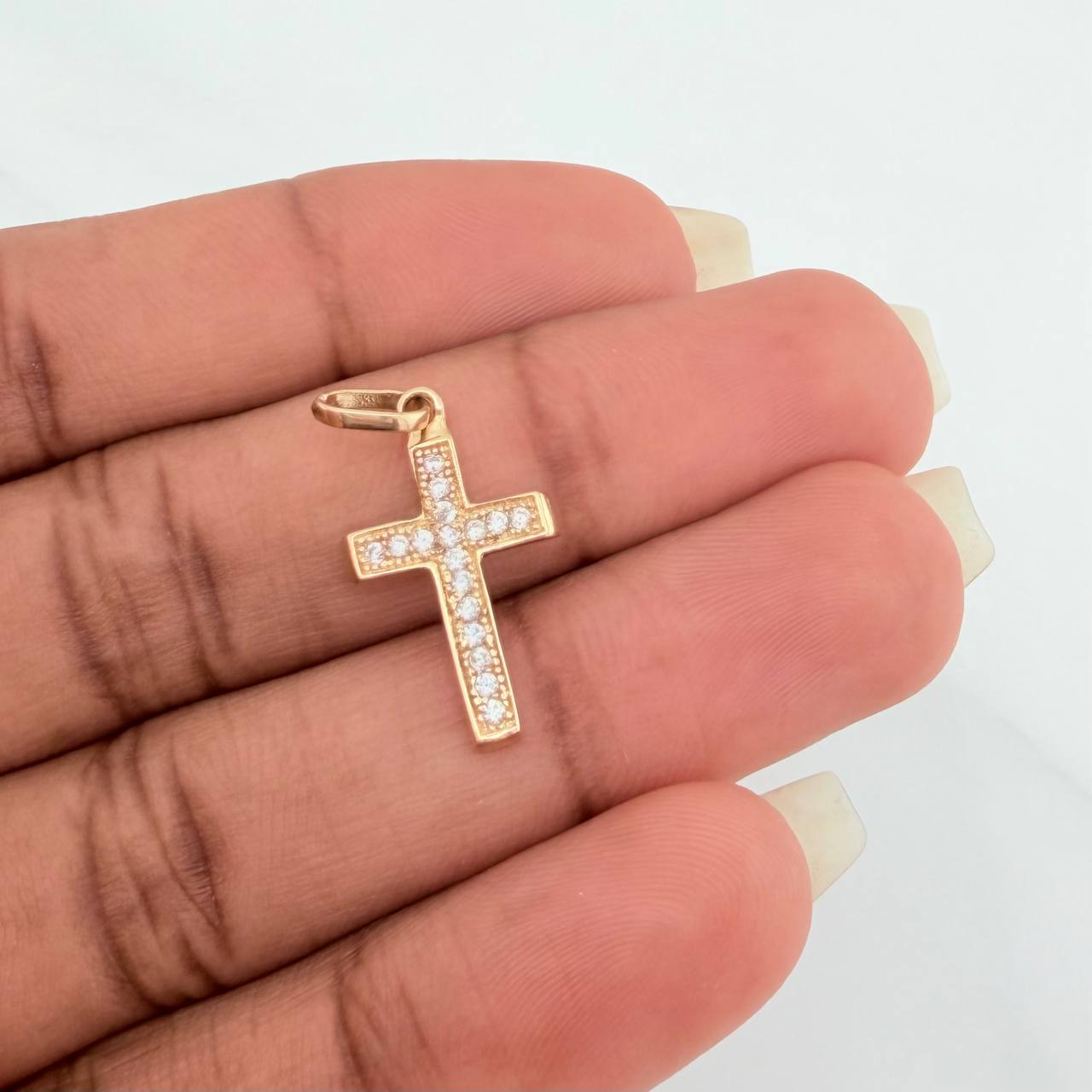 Dije Cruz 0.95gr / 2.6cm / Oro Amarillo 18K &