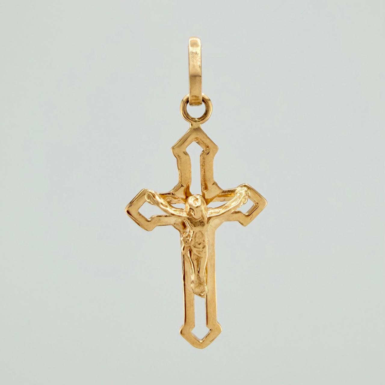 Dije Cruz Cristo 1.3gr / 3.3cm / Oro Amarillo 18K &