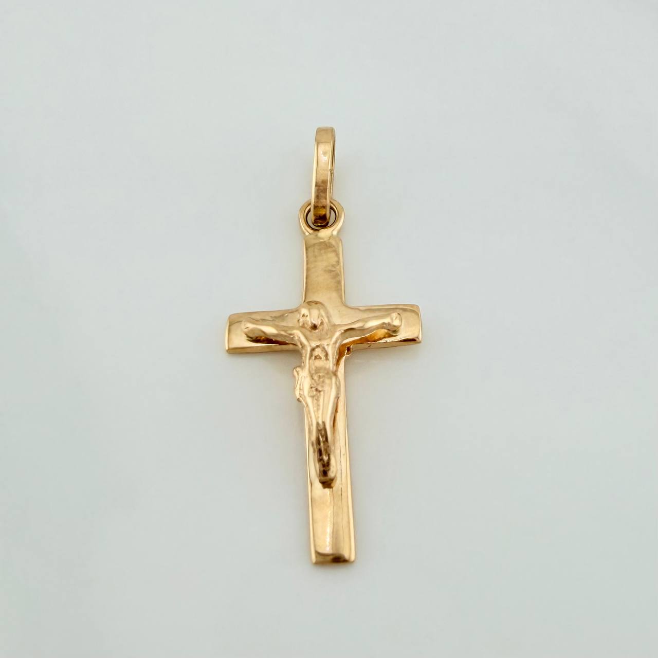 Dije Cruz Cristo 1.35gr / 2.8cm / Oro Amarillo 18K