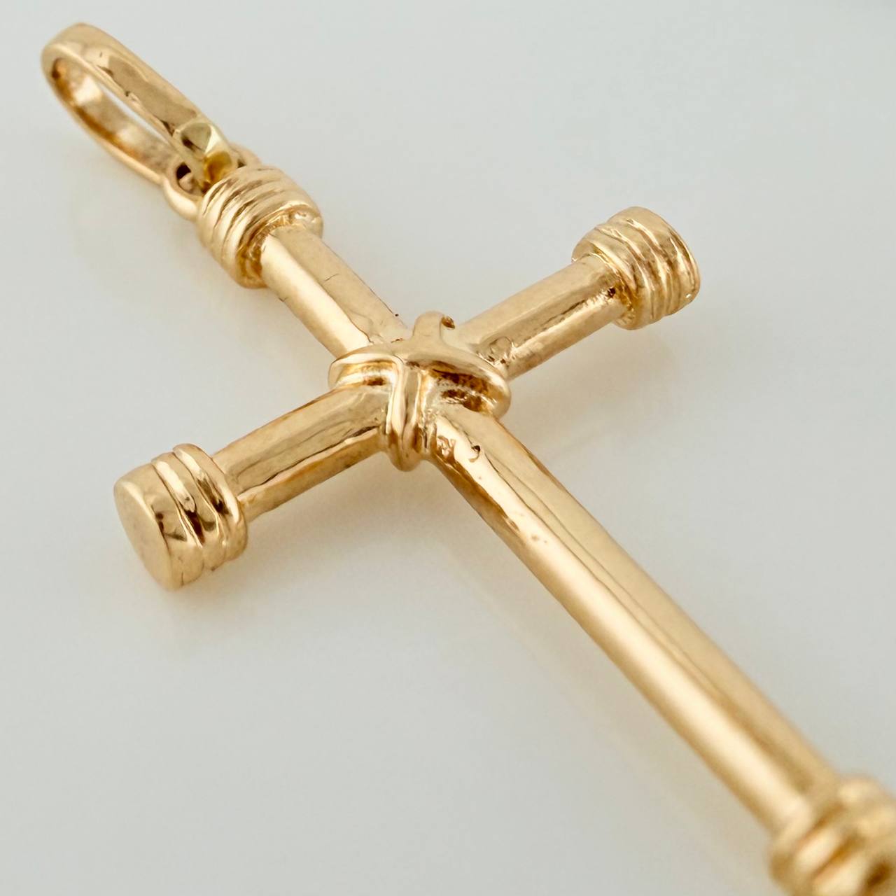 Dije Cruz Penitencia 1.8gr / 3cm / Oro Amarillo 18K
