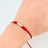 Pulsera Roja Trío Bolas 3und / 5mm Tres Oros 18K *