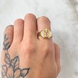 Anillo Virgen de Guadalupe 3.95gr / T7 1/2 / Oro Amarillo 18K ©