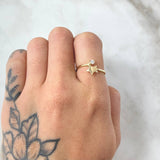 Anillo Estrella Fugaz 1.3gr / T6 1/4 / Oro Amarillo 18K ©
