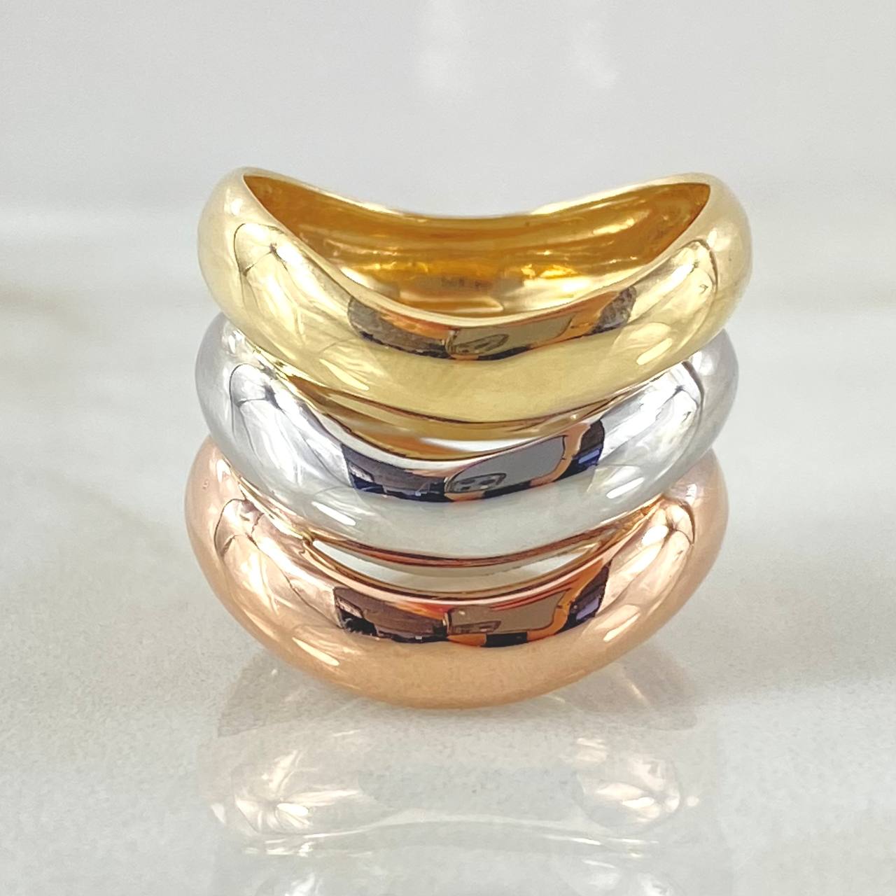Anillo Trio Carriles Abultados 7.05gr / T7 1/2 / Tres Oros 18K ©