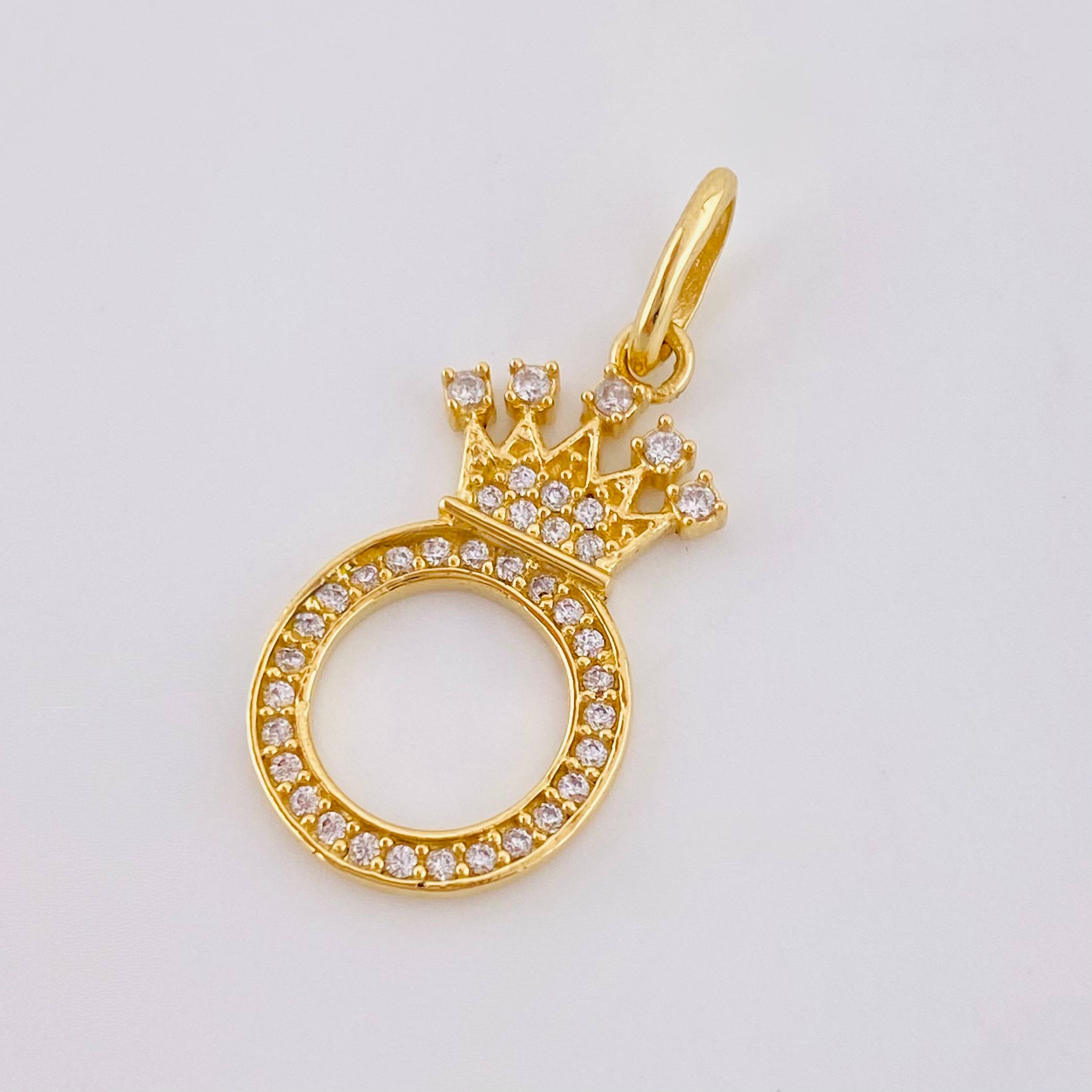 Dije Corona Letra O 1.85gr / 2.5cm / Oro Amarillo 18K