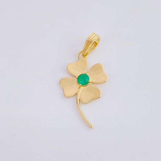Dije Flor De La Suerte Esmeraldas 12pts 1.3gr / 2.7cm / Oro Amarillo 18K