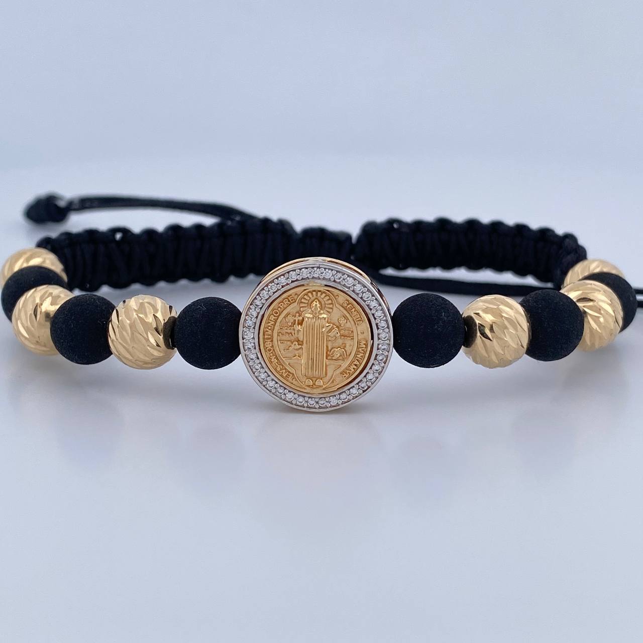 Pulsera Negra Herraje San Benito 5.3gr / 8mm Bolas Diamantadas Neoprenos Circones Blancos Dos Oros Amarillo Blanco 18K &