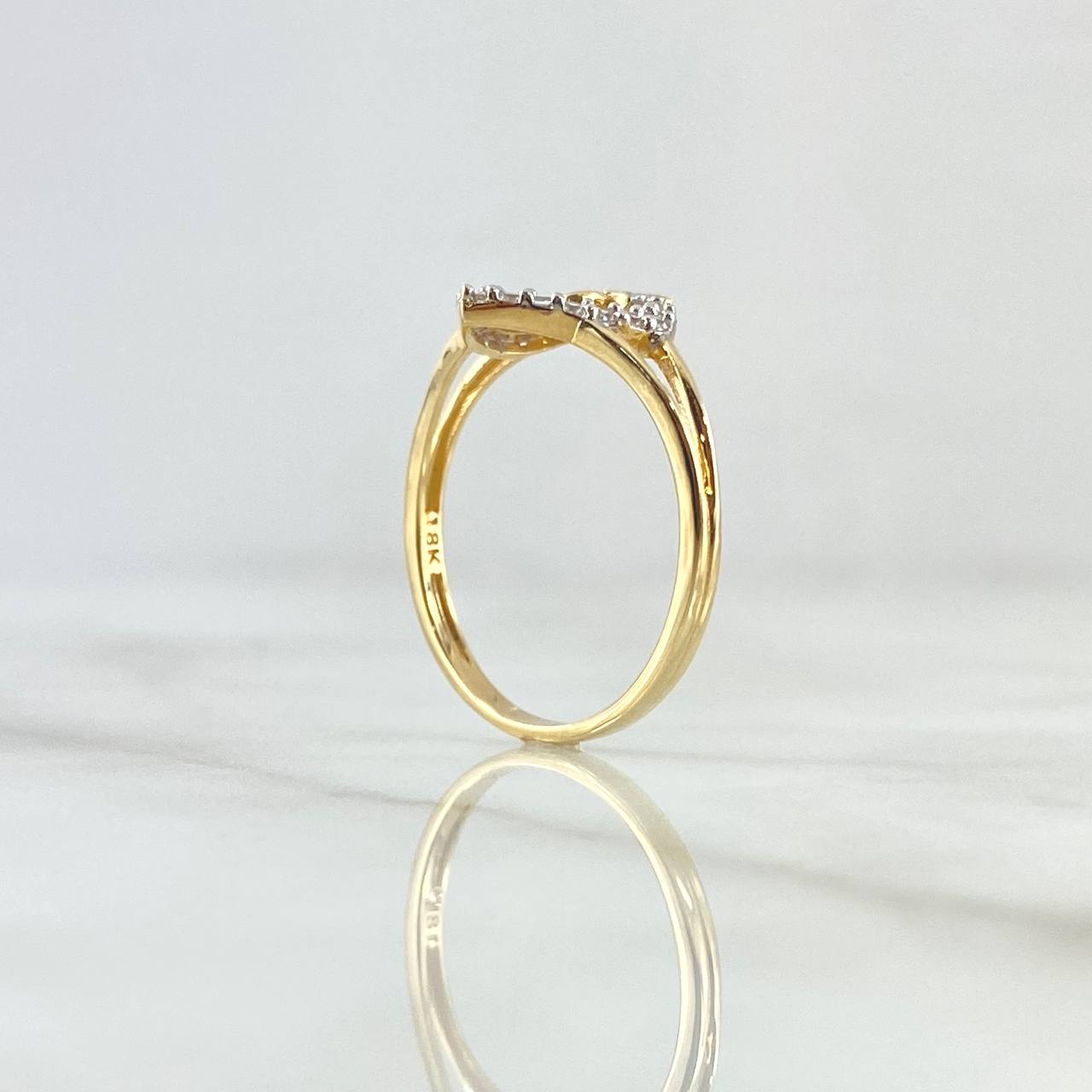 Anillo Corazón Tiara en Flor 2.1gr / T7 3/4 / Circones Blancos Oro Amarillo 18K ©