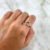 Anillo Corazón Infinito Entrelazados 2.65gr / T7 1/2 / Silueta Circones Blancos Oro Amarillo 18K ©