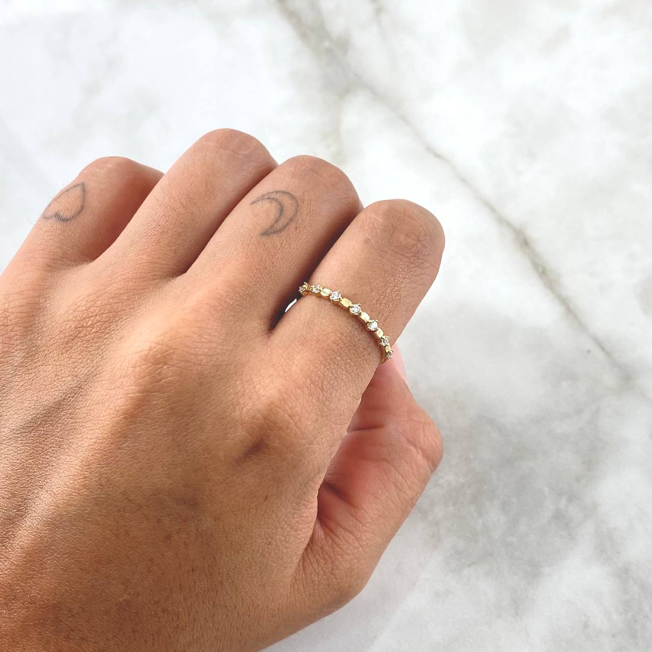 Anillo Siete Alamas Cubicas 1.5gr / T5 3/4 / Circones Blancos Oro Amarillo 18K ©