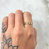 Anillo Cubano 2.45gr / T5 3/4 / Oro Amarillo 18K