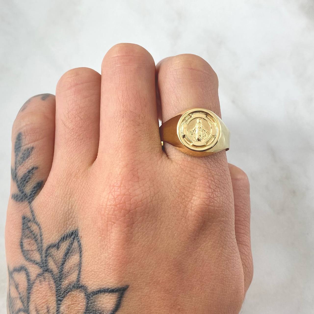 Anillo Sello Virgen Milagrosa 2,5gr, Talla 11, 18K Oro Nacional