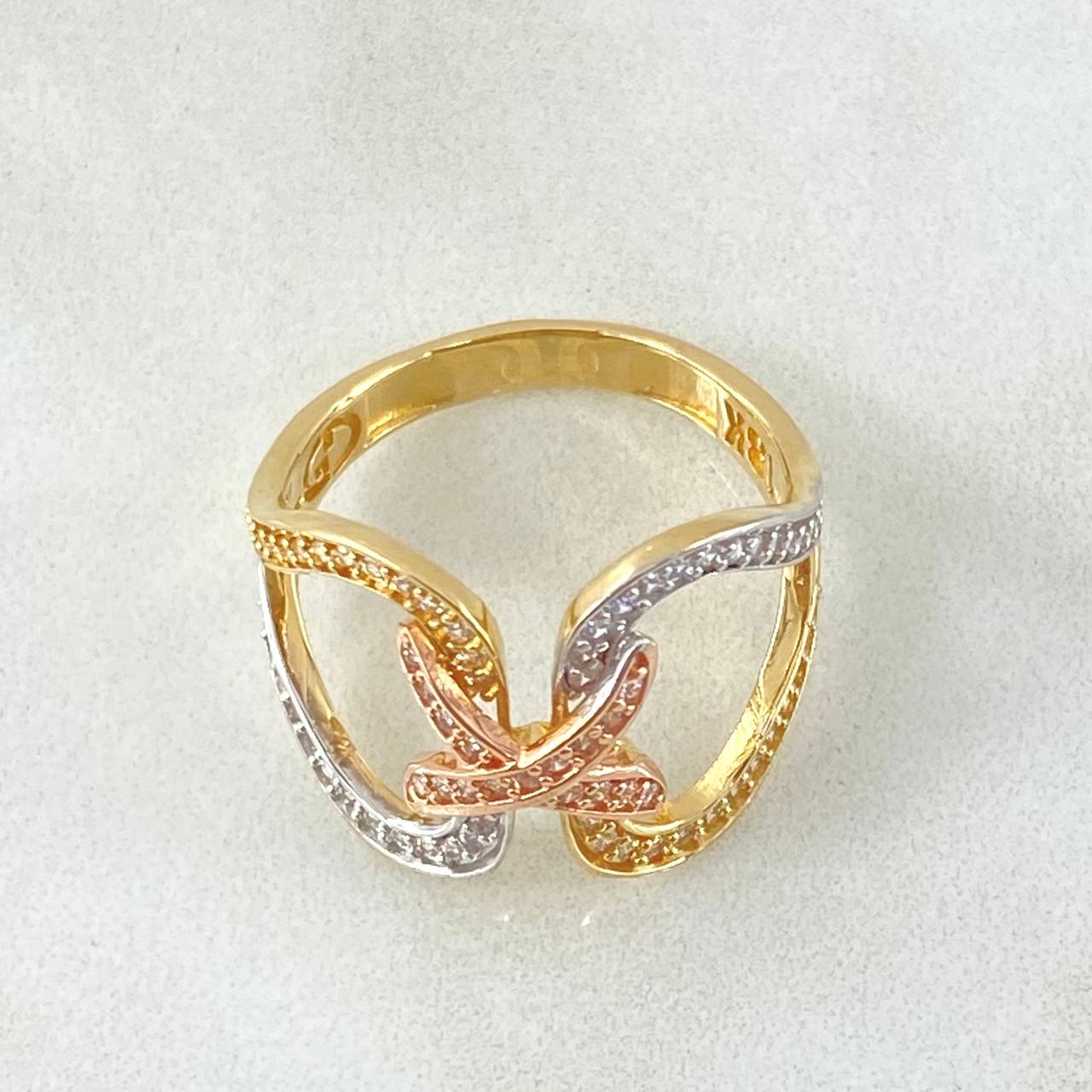Anillo Nudo Cruzado 4.15gr / T7 / Tres Oros 18K