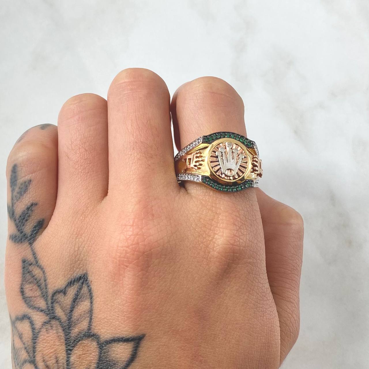 Anillo Corona 7.15gr / T11 / Tres Oros 18K