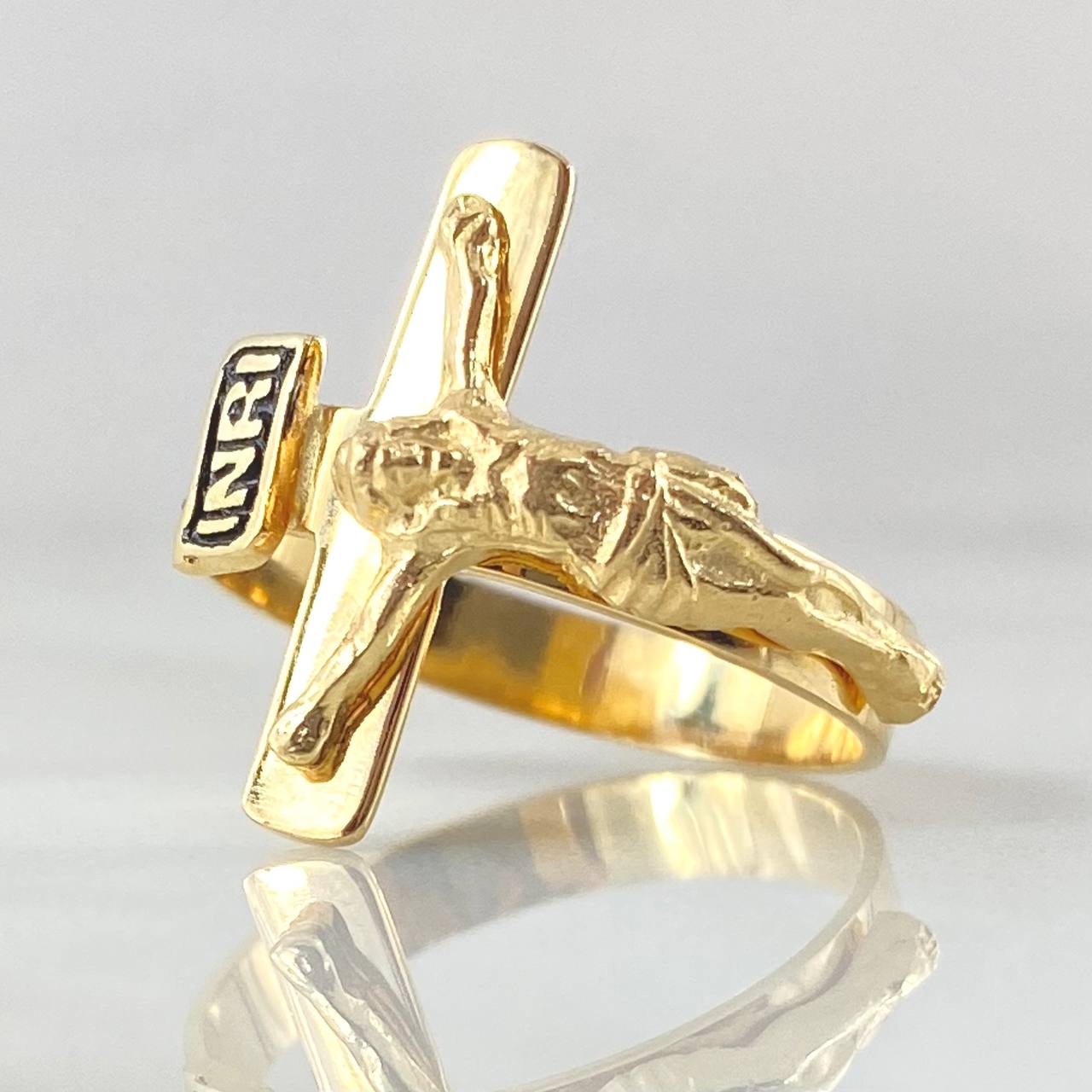 Anillo Cruz Cristo 4.45gr / T9 1/4 / Oro Amarillo 18K