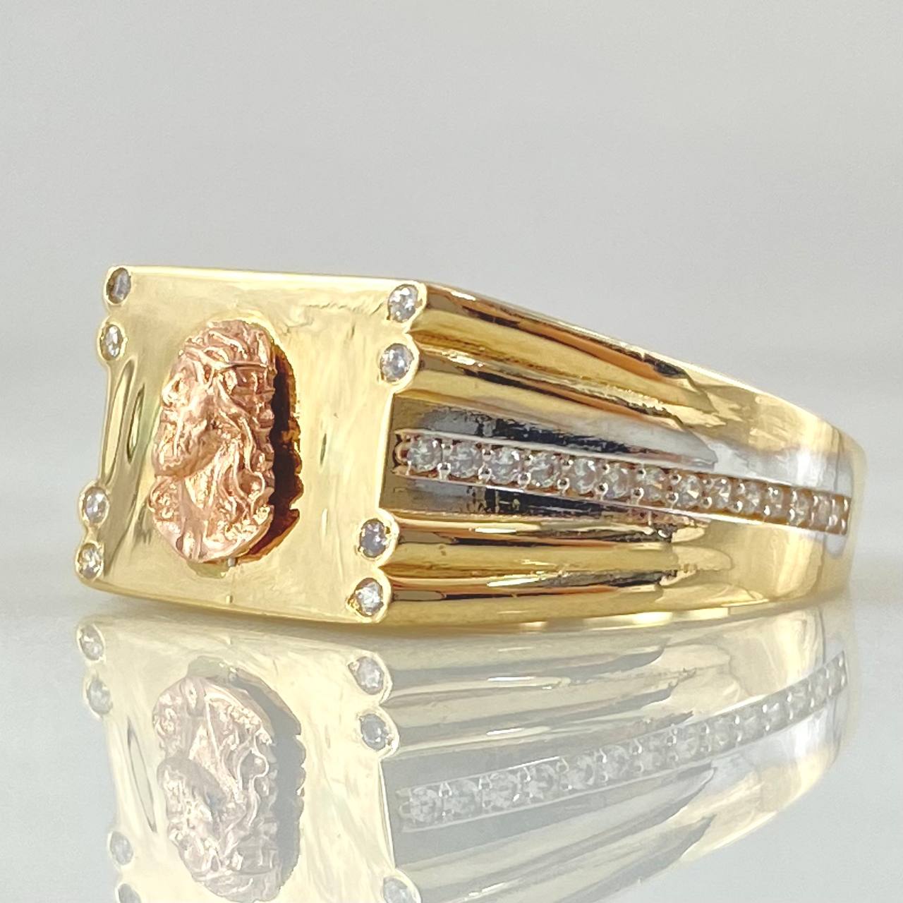 Anillo Rostro Cristo 5.2gr / T10 / Oro Amarillo 18K