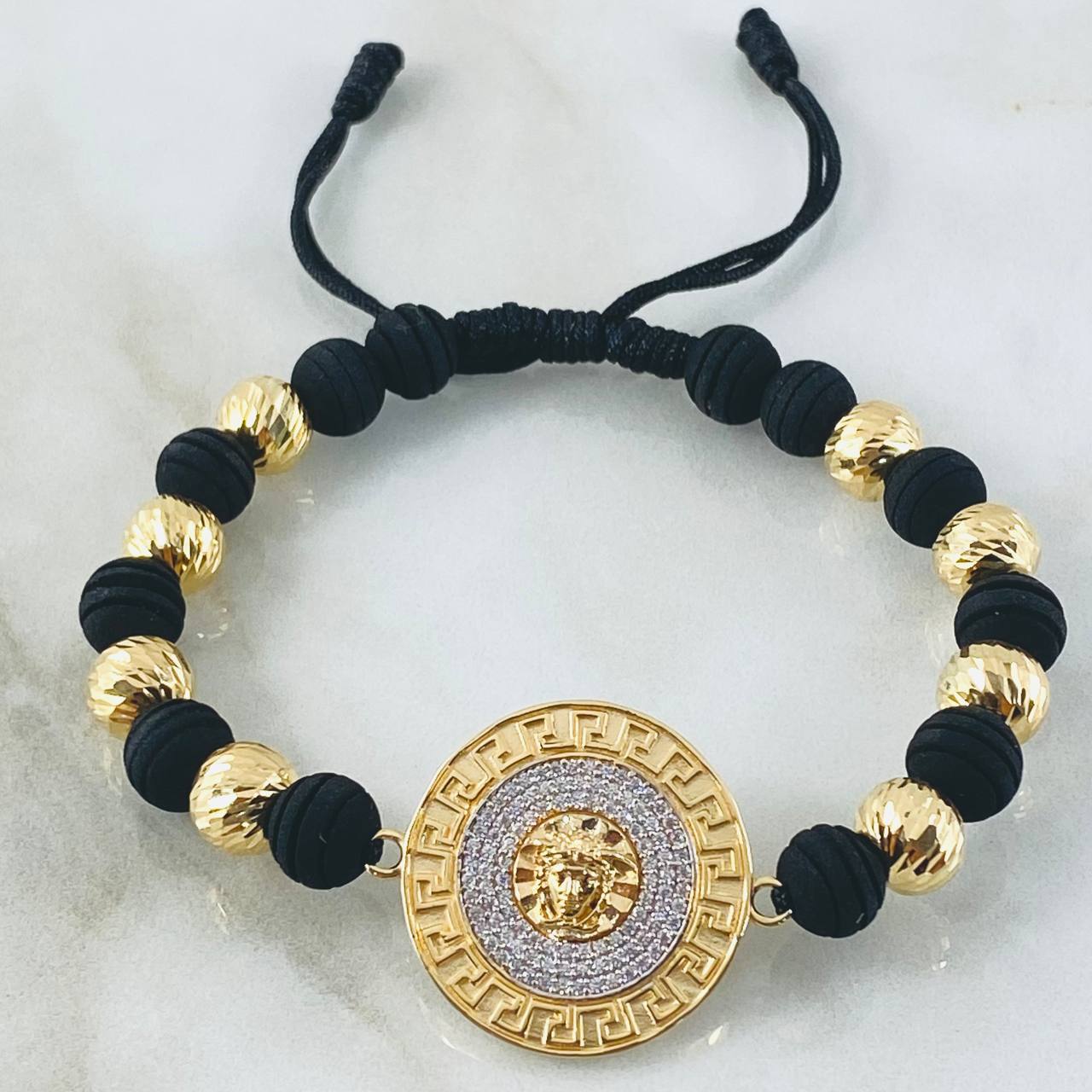 Pulsera Negra Herraje Medusa Tribal 8.8gr / Oro Amarillo 18K ©