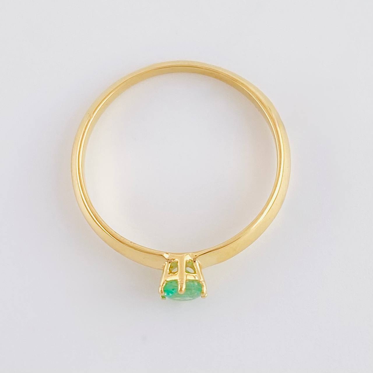 Anillo Solitario Seis Garra Esmeraldas 24pts 1.85g / T6 3/4 Oro Amarillo 18K