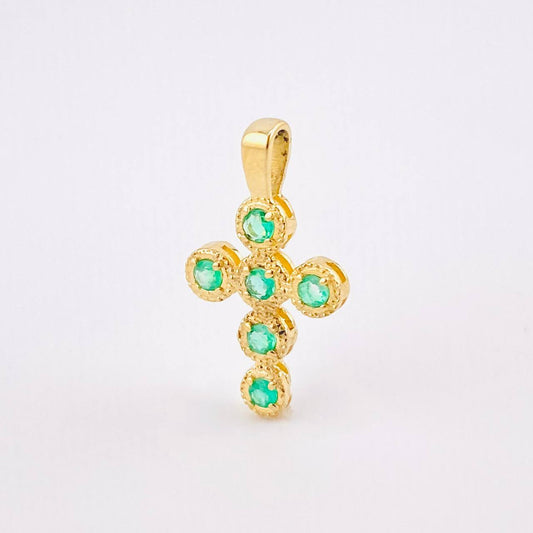 Dije Cruz Mini Aros Esmeraldas 25pts 0.8gr / 1.7cm / Oro Amarillo 18K